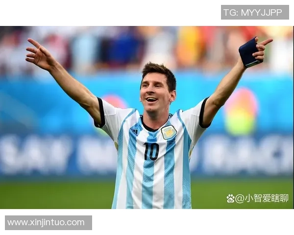 足球巨星从小崛起成长路程回顾 童年奋斗历程与梦想起点合集